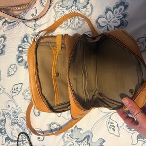 Minooy Thea Crossbody Bag